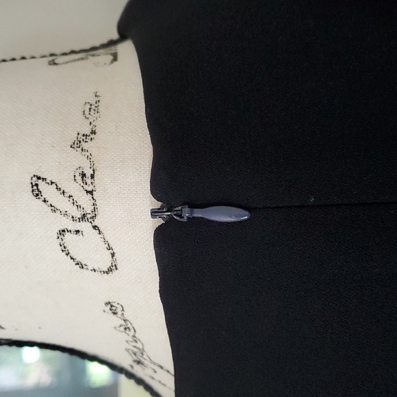 Kasper LBD with flared shoulders - Picture 6 of 9